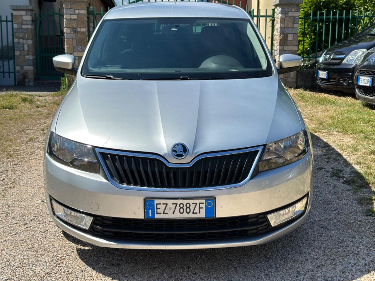 Skoda RAPID 1.6 TDI CR 105 CV STYLE KMCERT UNICOPR
