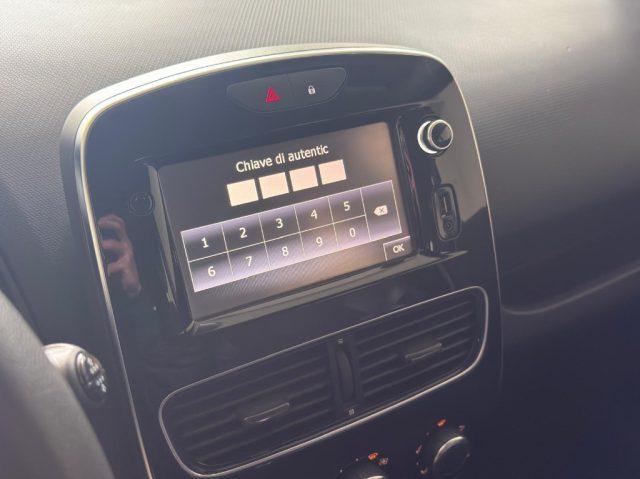 RENAULT Clio dCi 8V 75 CV 5 porte Moschino Intens