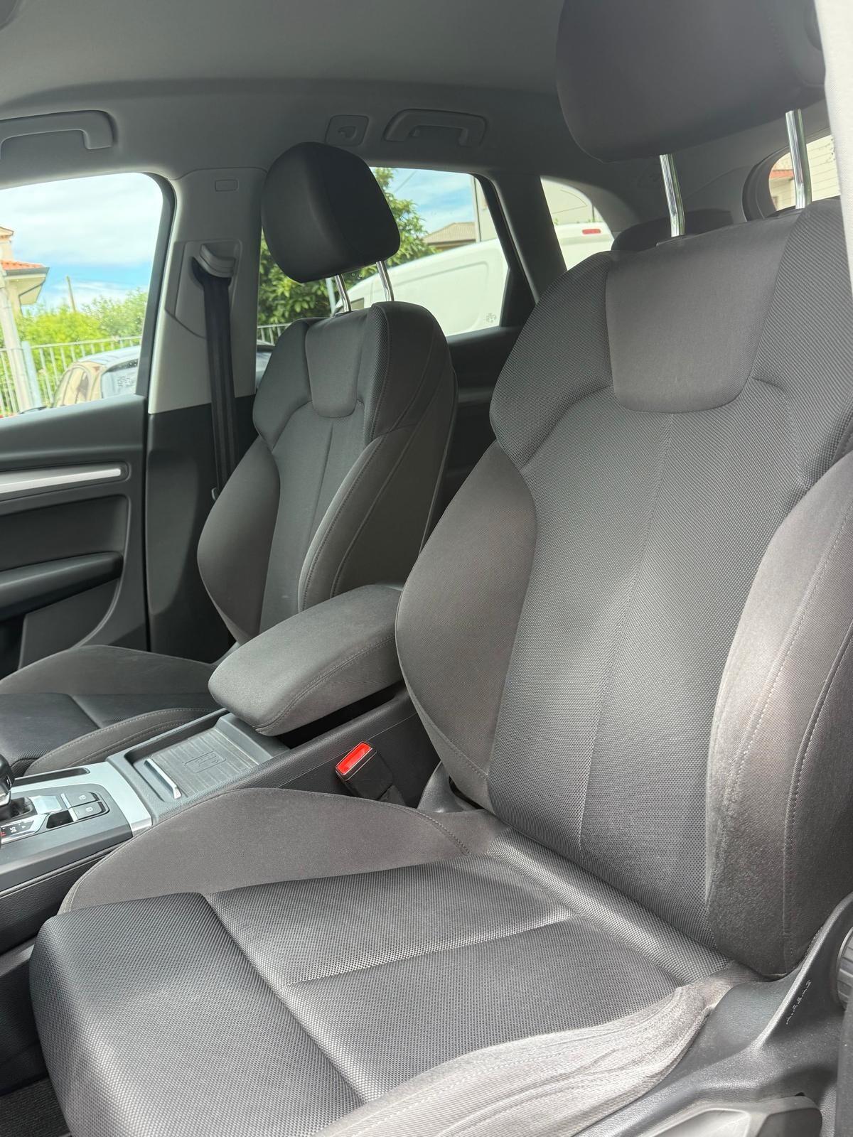 Audi Q5 40 TDI 204 CV quattro Book service AUDI