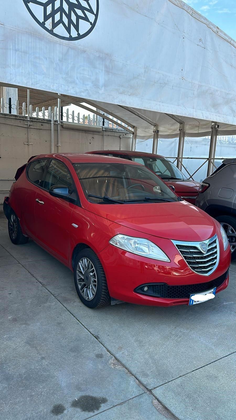 LANCIA YPSILON ECOCHIC GPL INCIDENTATA