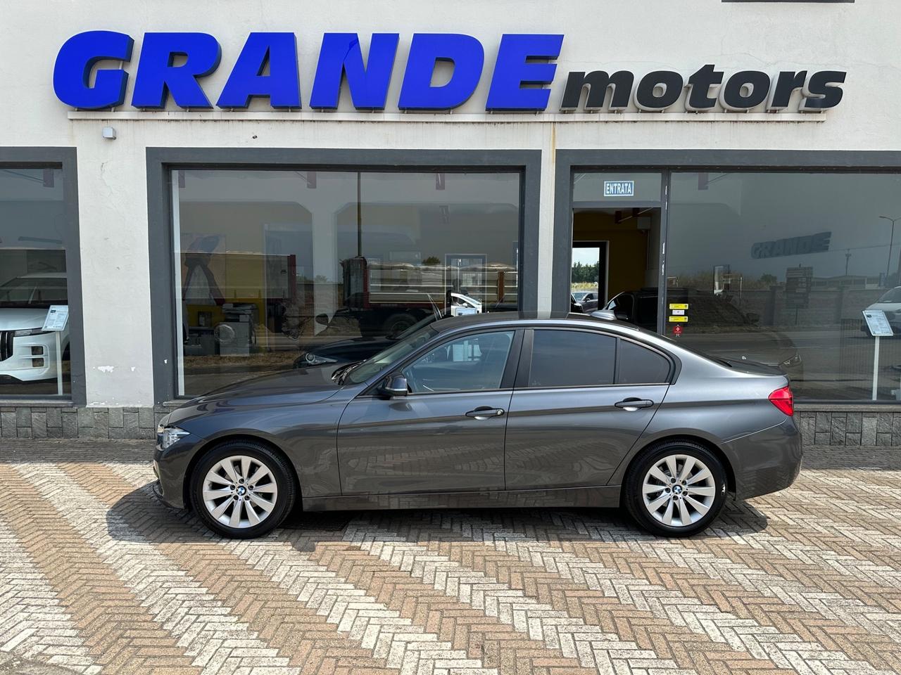 BMW Serie 3 F30 Berlina 318d Sport auto *NO VINCOLI*