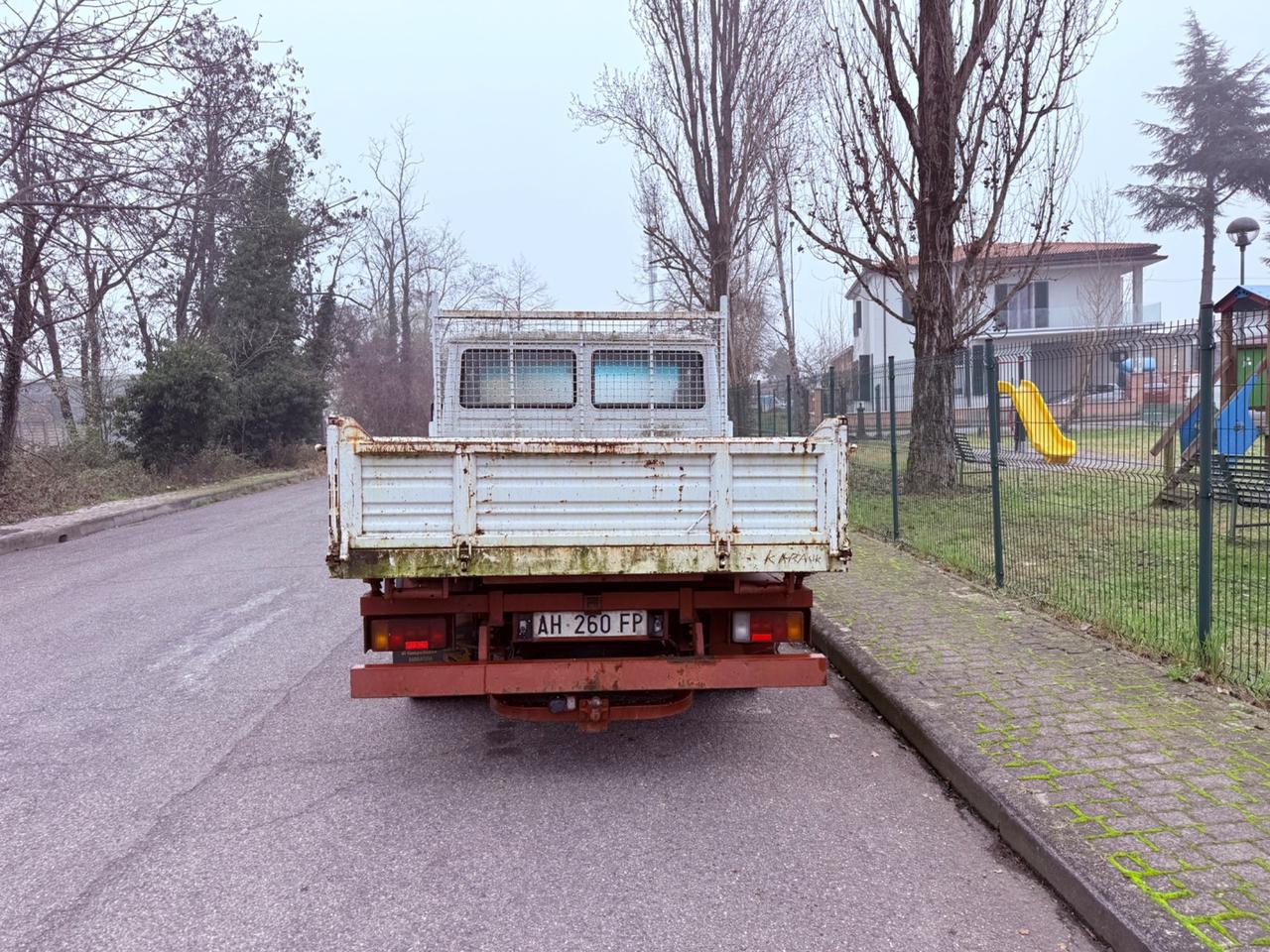 Iveco Daily 2.5 - RIBALTABILE 3 TRILATERALE 7 POSTI