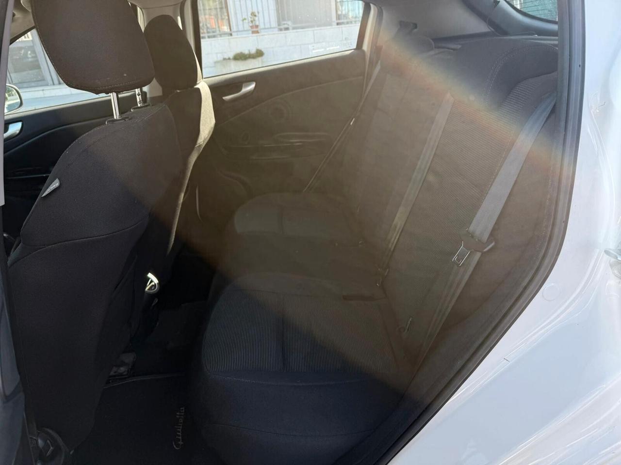 Alfa Romeo Giulietta 1.6 JTDm-2 105 CV Distinctive