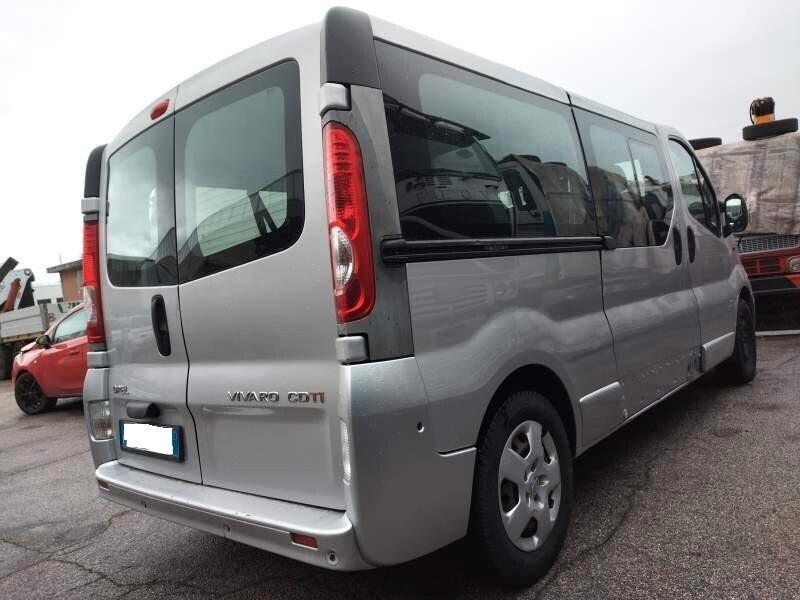 Opel Vivaro 29 2.0 CDTI 120CV 9 POSTI Furgone Vetrato Fap