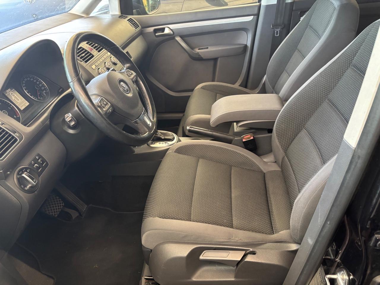 Volkswagen Touran 1.6 TDI DSG Comfortline - PERMUTE - FINANZIAMENTI