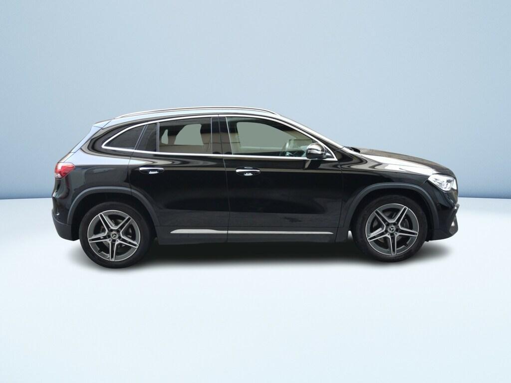 Mercedes GLA 180 180 D Premium 8G-DCT