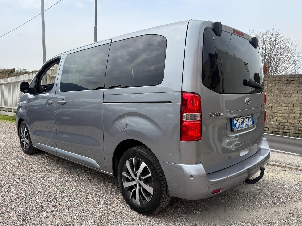 Toyota Proace Verso HDI 180 CV L2 D Luxury