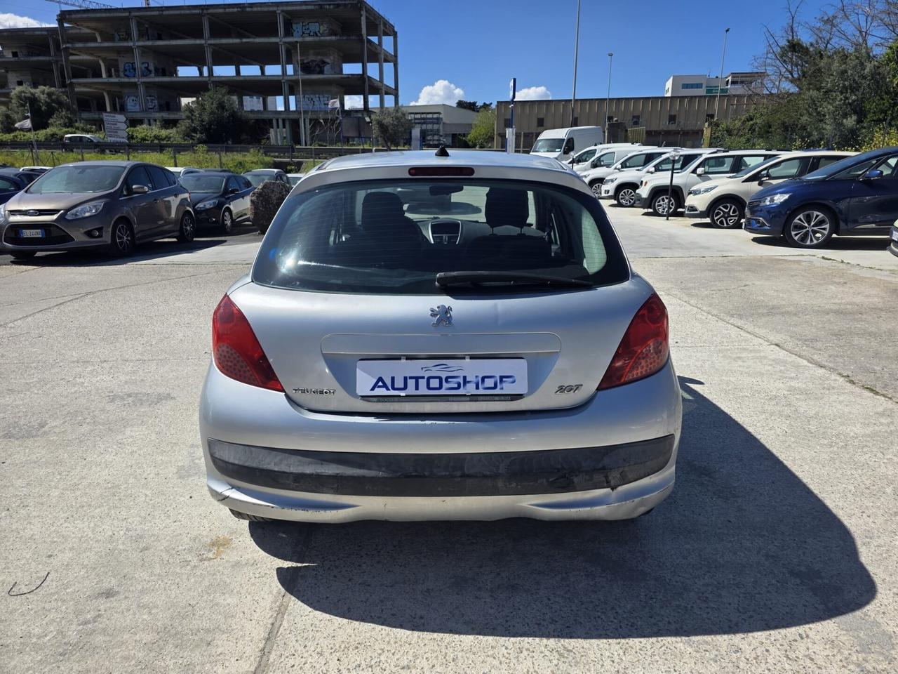 Peugeot 207 1.4 HDi 70CV 5p. XT