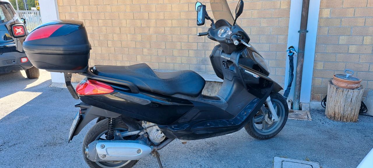 Piaggio X 7 250