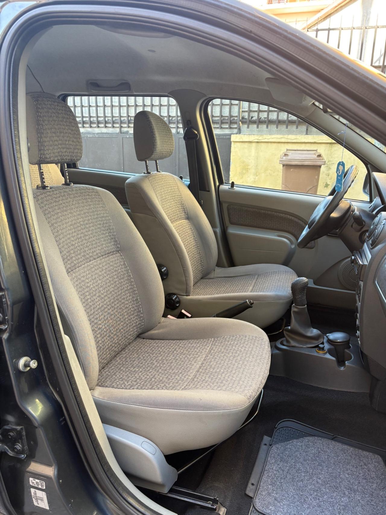 Dacia Logan 1.5 DCI 85cv 7 posti 145000km