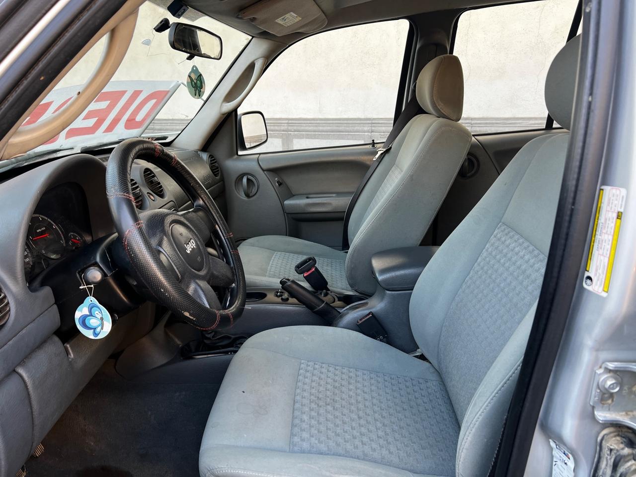 Jepp cherokee 2.8 Diesel 4x4 Automatico Anno 2007