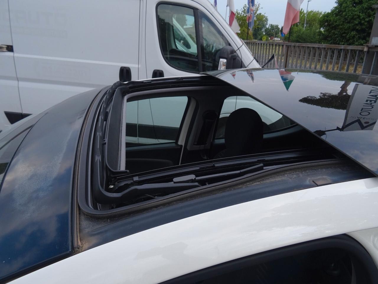 Lancia Ypsilon 1.2 69 CV 5p Platinum TETTO APRIBILE