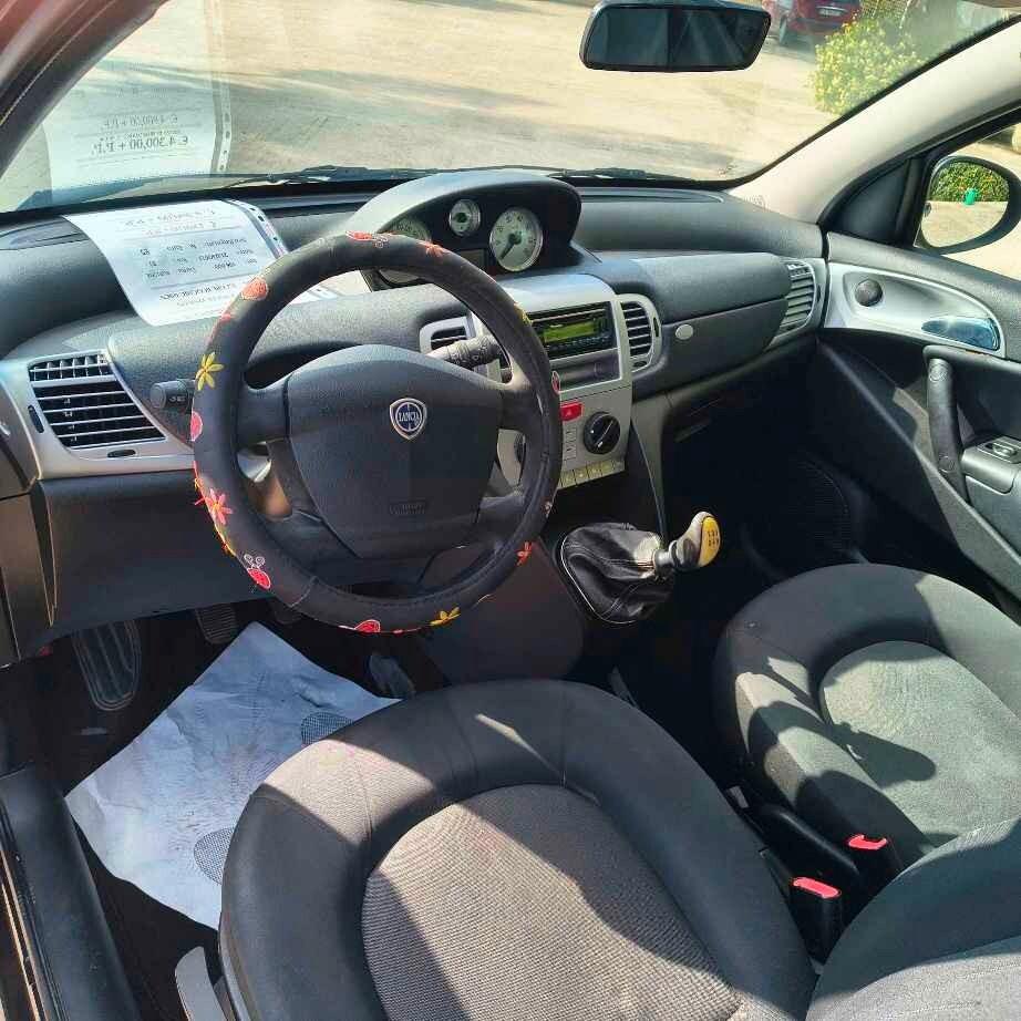 Lancia Ypsilon 1.2 69 CV Diva GPL