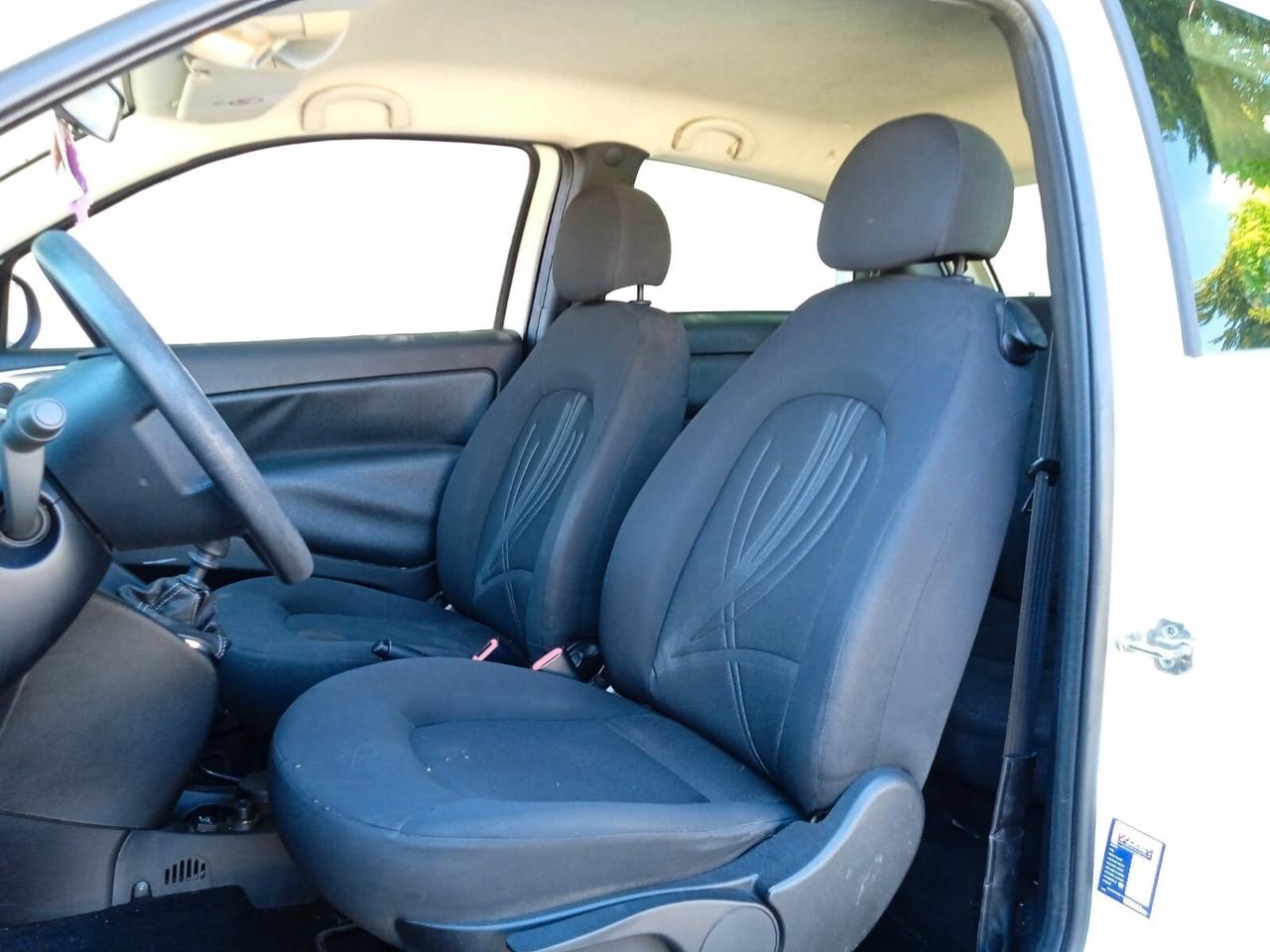 Lancia Ypsilon 1.2 69 CV Unyca BENZ/METANO
