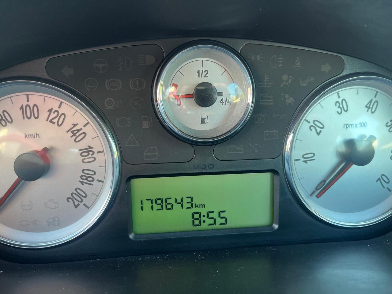 Lancia Ypsilon 1.3 MJT 75 CV Platinum