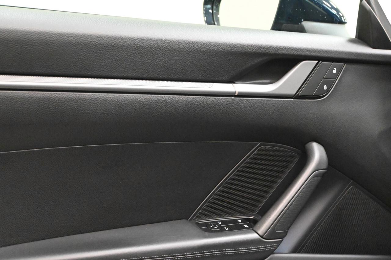 PORSCHE 911 (992) 911 Carrera