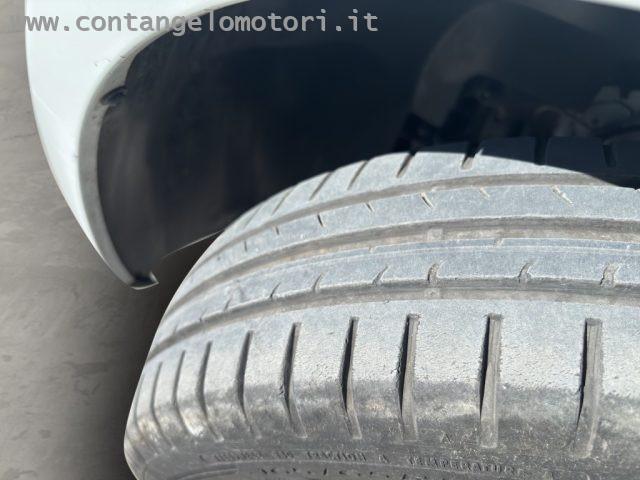 RENAULT Twingo SCe EDC La Parisienne