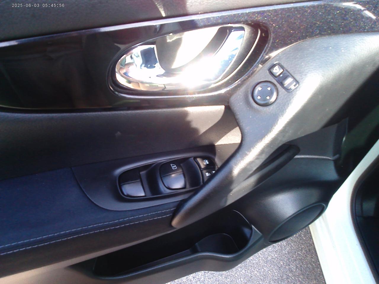 Nissan Qashqai 1.5 DCI 110CV TEKNA TETTO PAN/PDC/NAVI 360° CAMERA