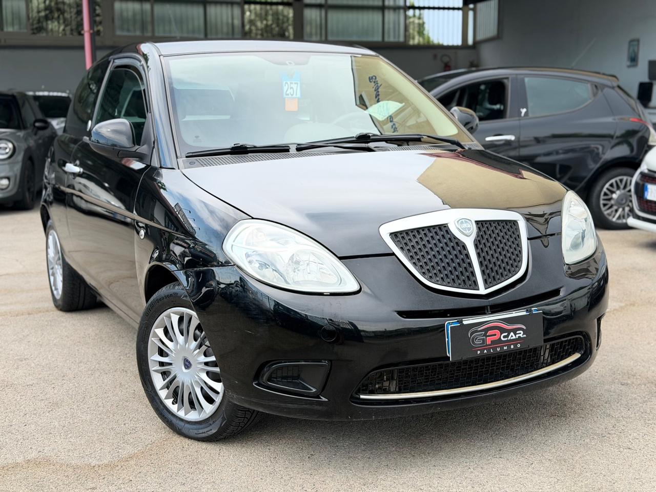 Lancia Ypsilon 1.4 Oro Ecochic GPL