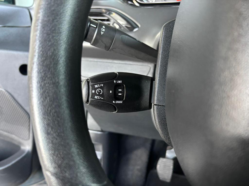 Peugeot 208 5 Porte 208 5p 1.6 bluehdi Style 75cv