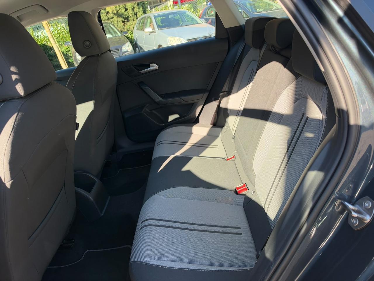 Seat Leon Sportstourer 1.5 Benzina-Metano // Neopatentati