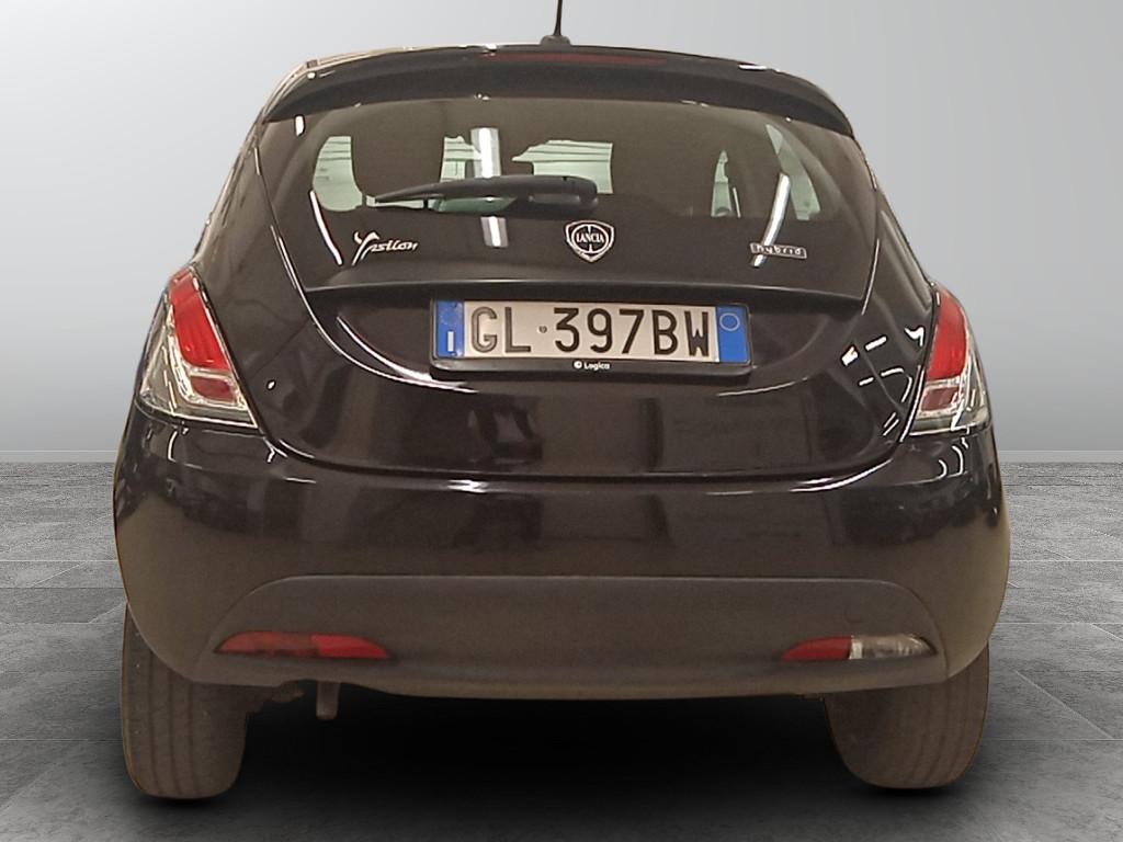 LANCIA Ypsilon III 2021 - Ypsilon 1.0 firefly hybrid Silver s&s 70c