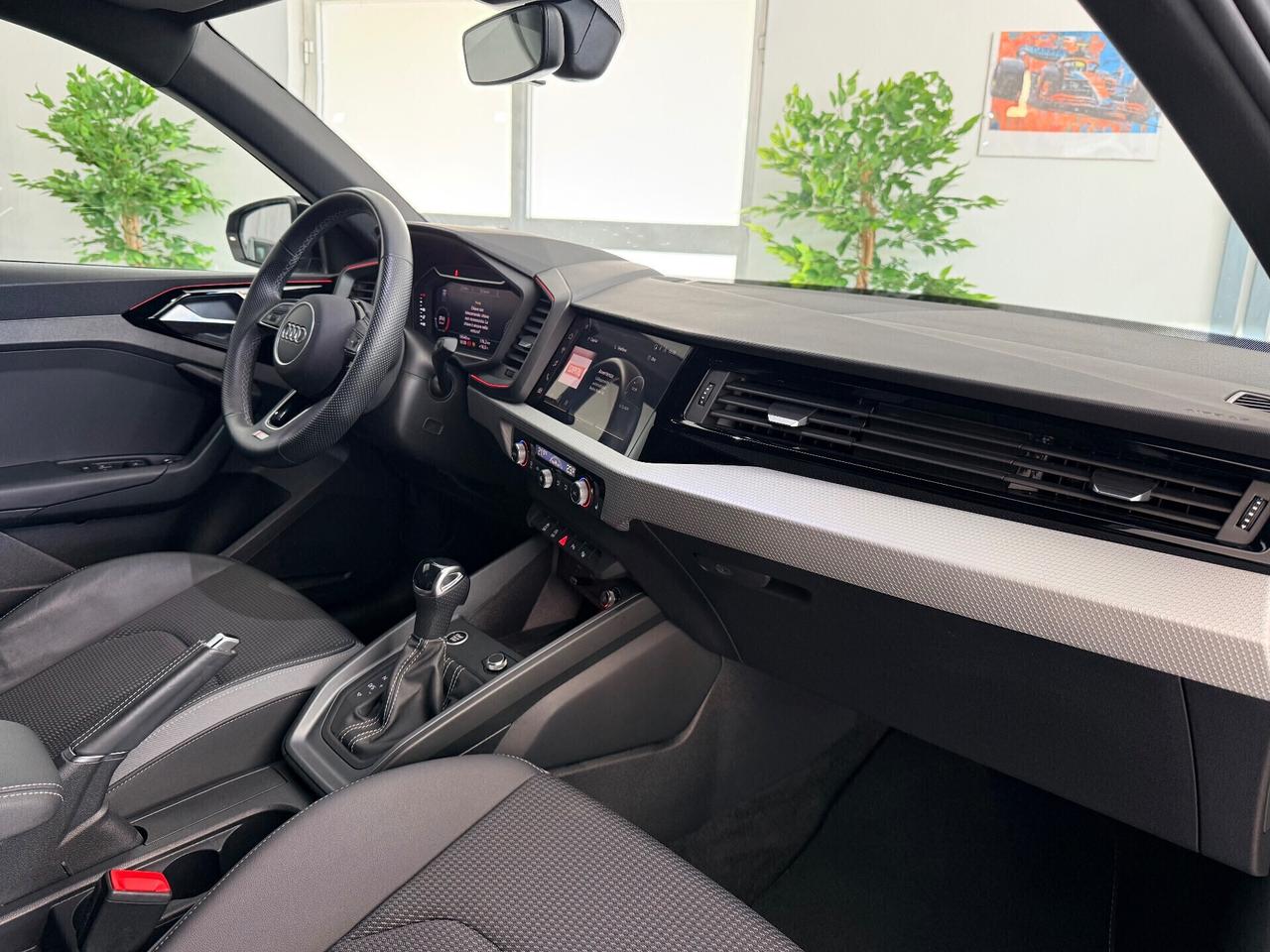 Audi A1 allstreet 30 TFSI S tronic Identity Contrast 110cv