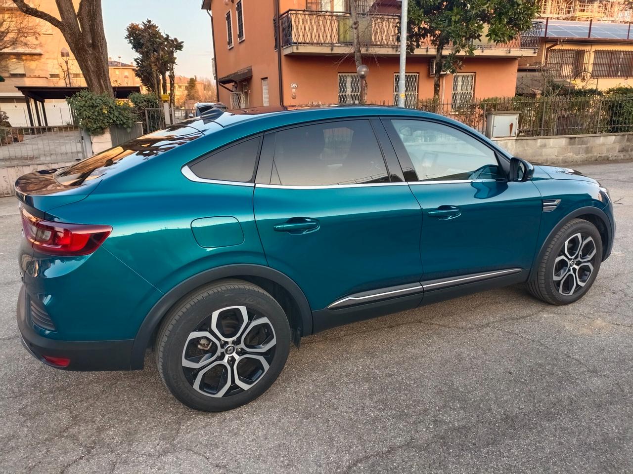 Renault Arkana Hybrid 145 CV Intens