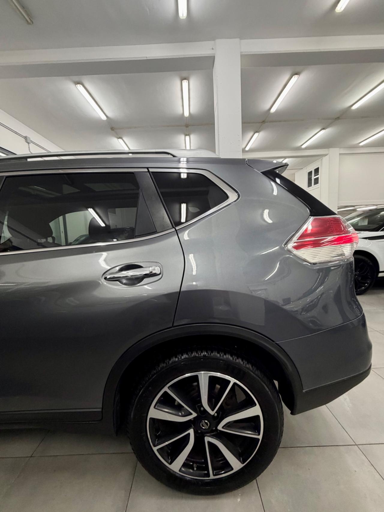 Nissan X-Trail Tekna tetto apribile 7 posti FINANZIABILE