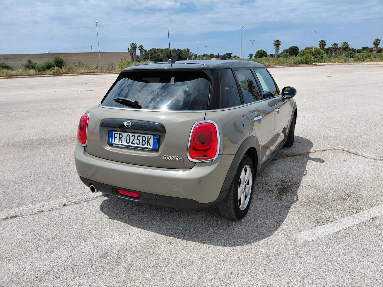 Mini Mini 1.5 Cooper D 5 porte