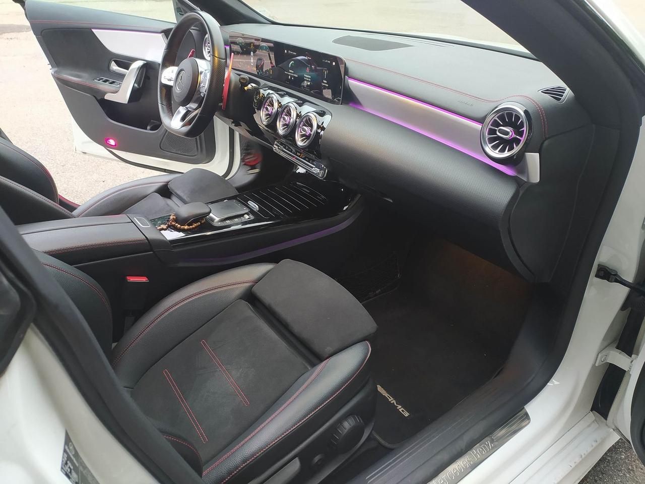 Mercedes-Benz CLA 220 Premium