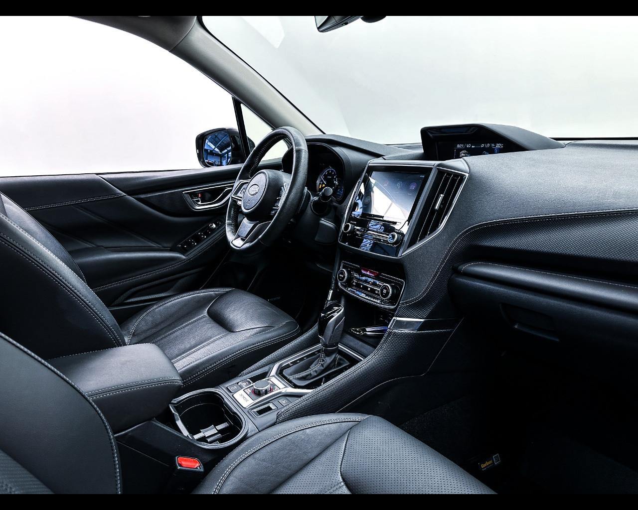 SUBARU Forester 5ª serie - Forester 2.0 Mild-Hybrid Platinum
