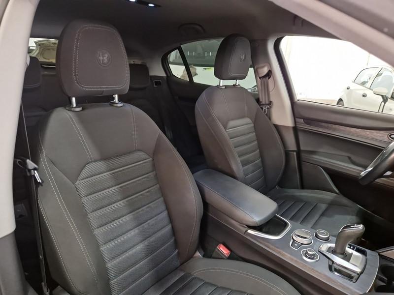 ALFA ROMEO STELVIO 2.2 TURBO DIESEL 190 CV BUSINESS AT8 Q4 SUV