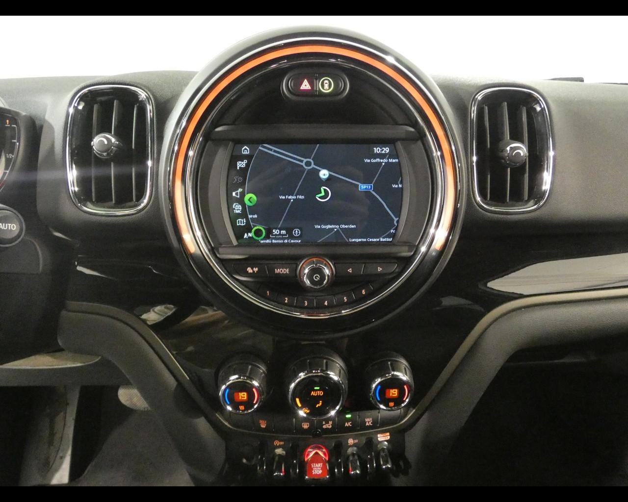 MINI Mini Countrym.(F60) - Mini 2.0 Cooper D Hype Countryman