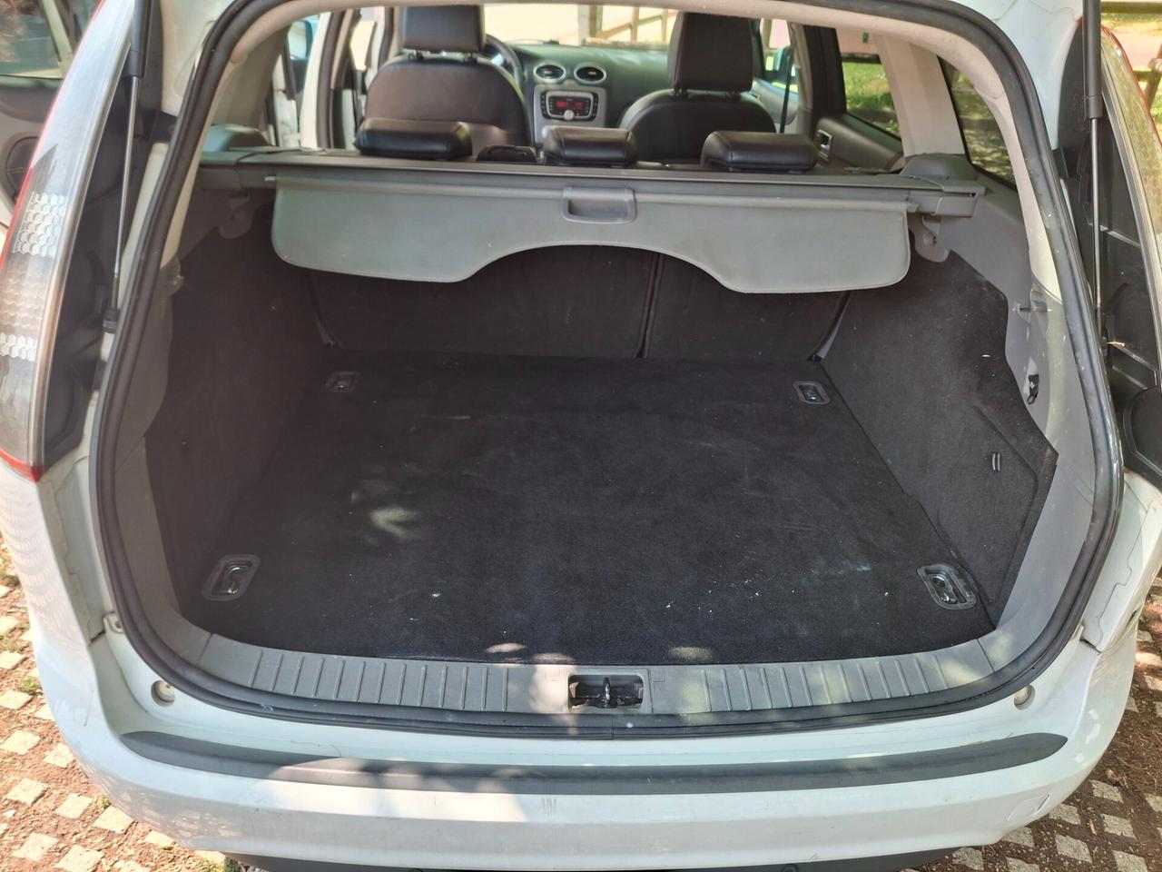 Ford Focus 1.6 TDCi (110CV) SW per neopatentati