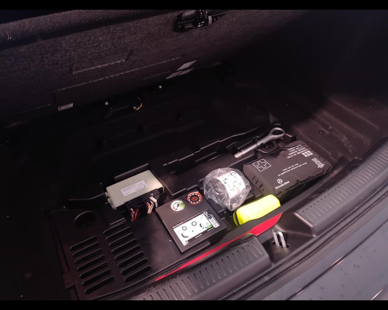 Mercedes-Benz Classe A - W177 2023 - A 180 d AMG Line Advanced Plus auto