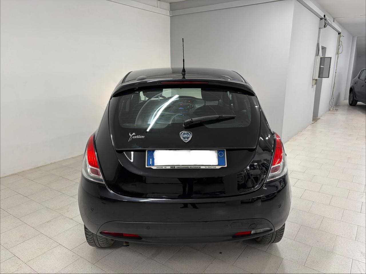 Lancia Ypsilon 0.9 TwinAir 85 CV 5 porte S&S Platinum