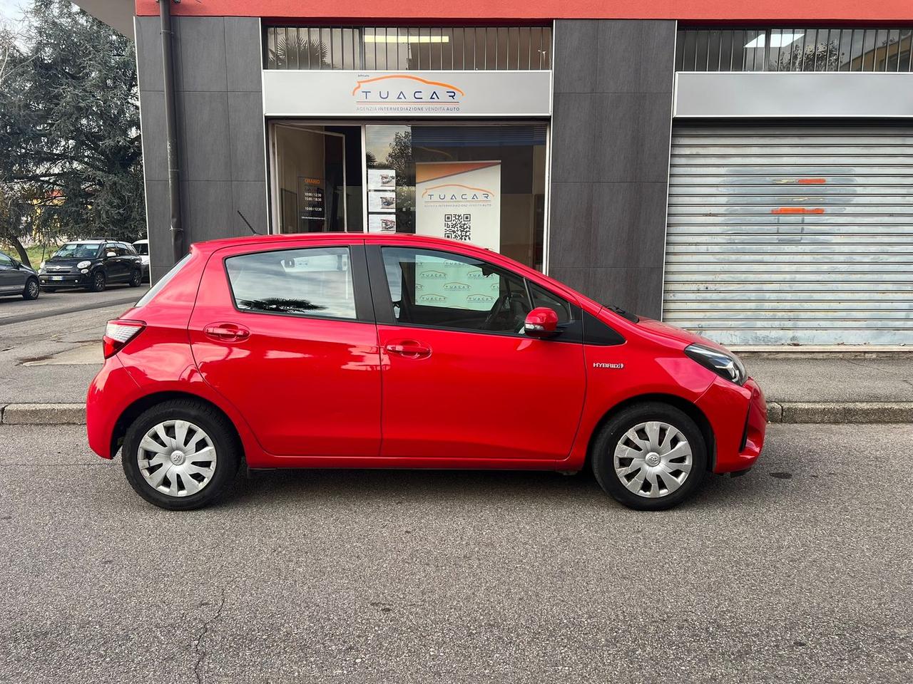 Toyota Yaris Cool 1.5 VVT-i HEV