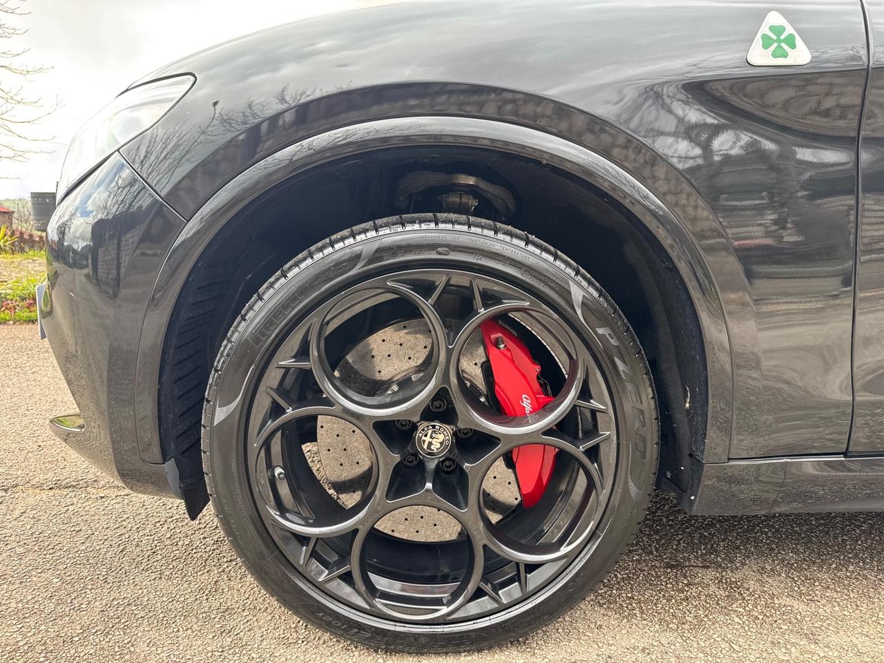 Alfa Romeo Stelvio 2.9 Bi-Turbo V6 510 CV AT8 Quadrifoglio