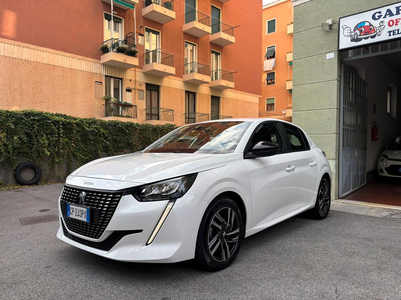 Peugeot 208 PureTech 100 Stop&Start 5 porte GT PREZZO REALE