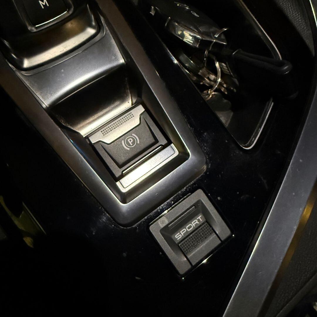 Peugeot 3008 GT **FULL OPTIONAL**