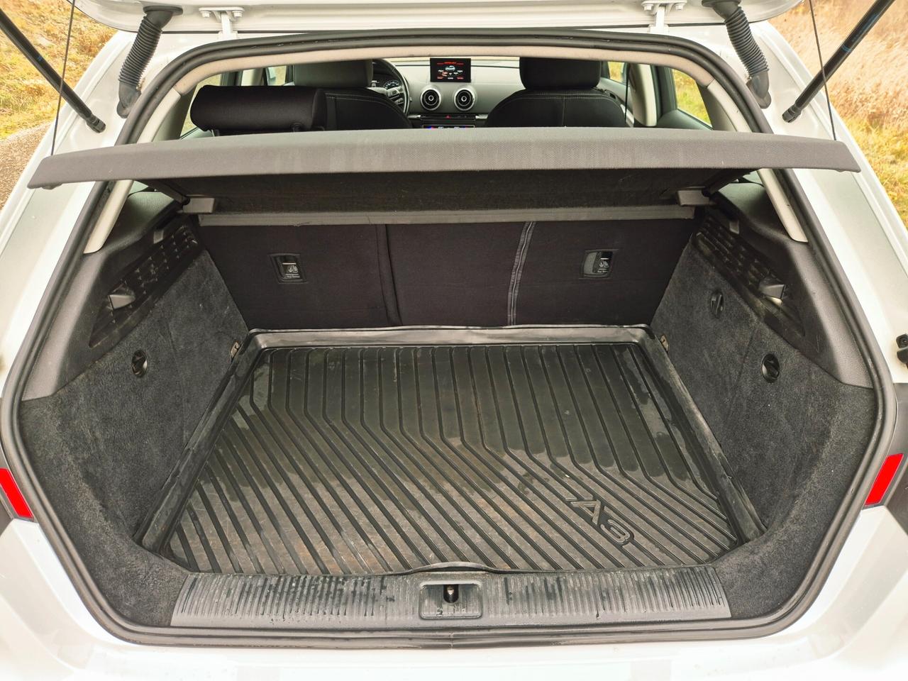 Audi A3 SPB 1.6 TDI clean diesel Ambition