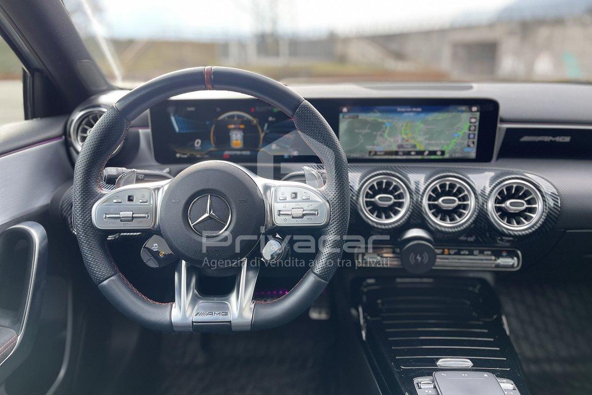 MERCEDES A 35 AMG 4Matic