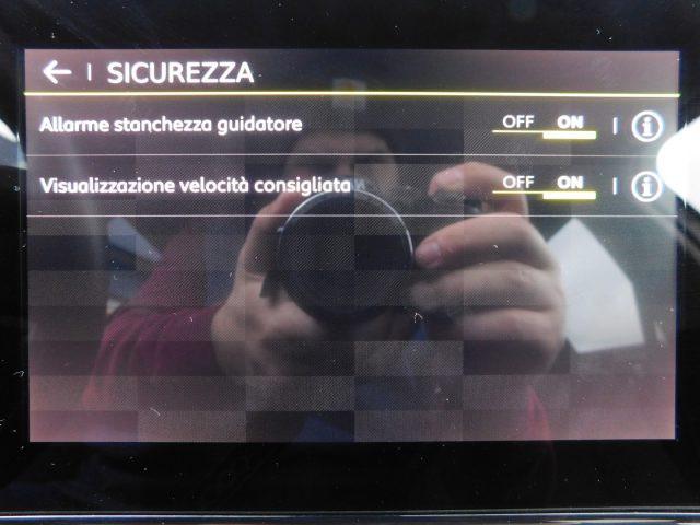 CITROEN C3 1.2 PureTech 83 S&S Shine Bicolore