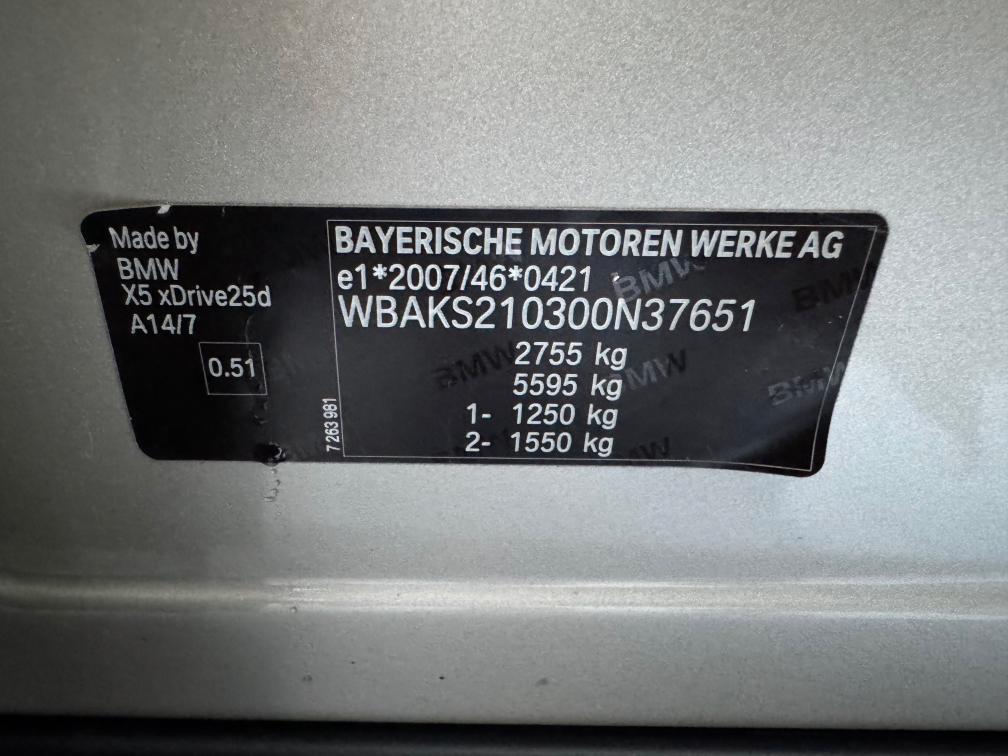 BMW X5 xdrive25d 218 CV Navi Led Dvd Uniprop