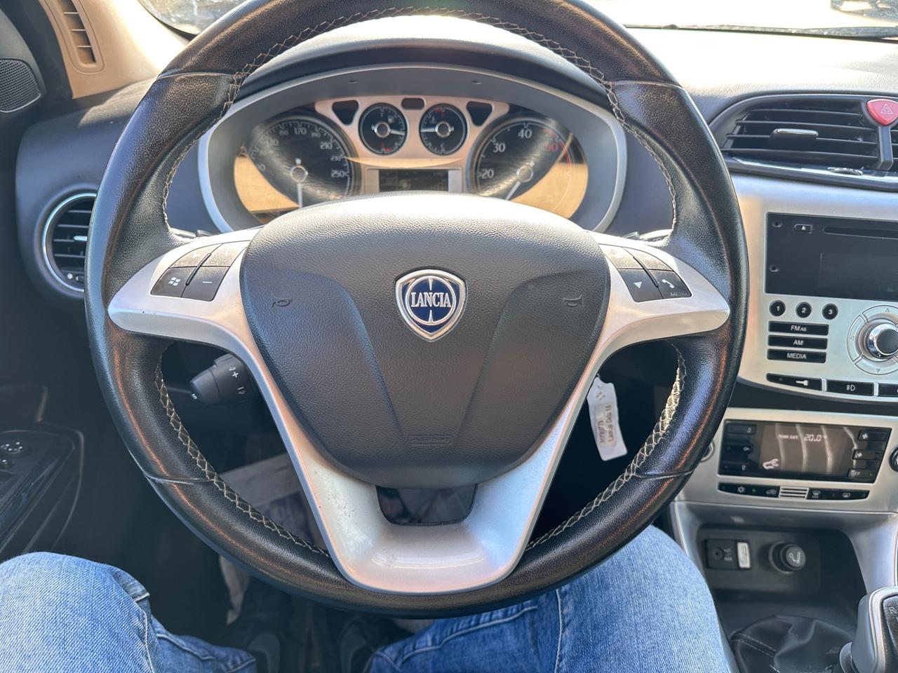 Lancia Delta 1.6 MJT Gold-2012