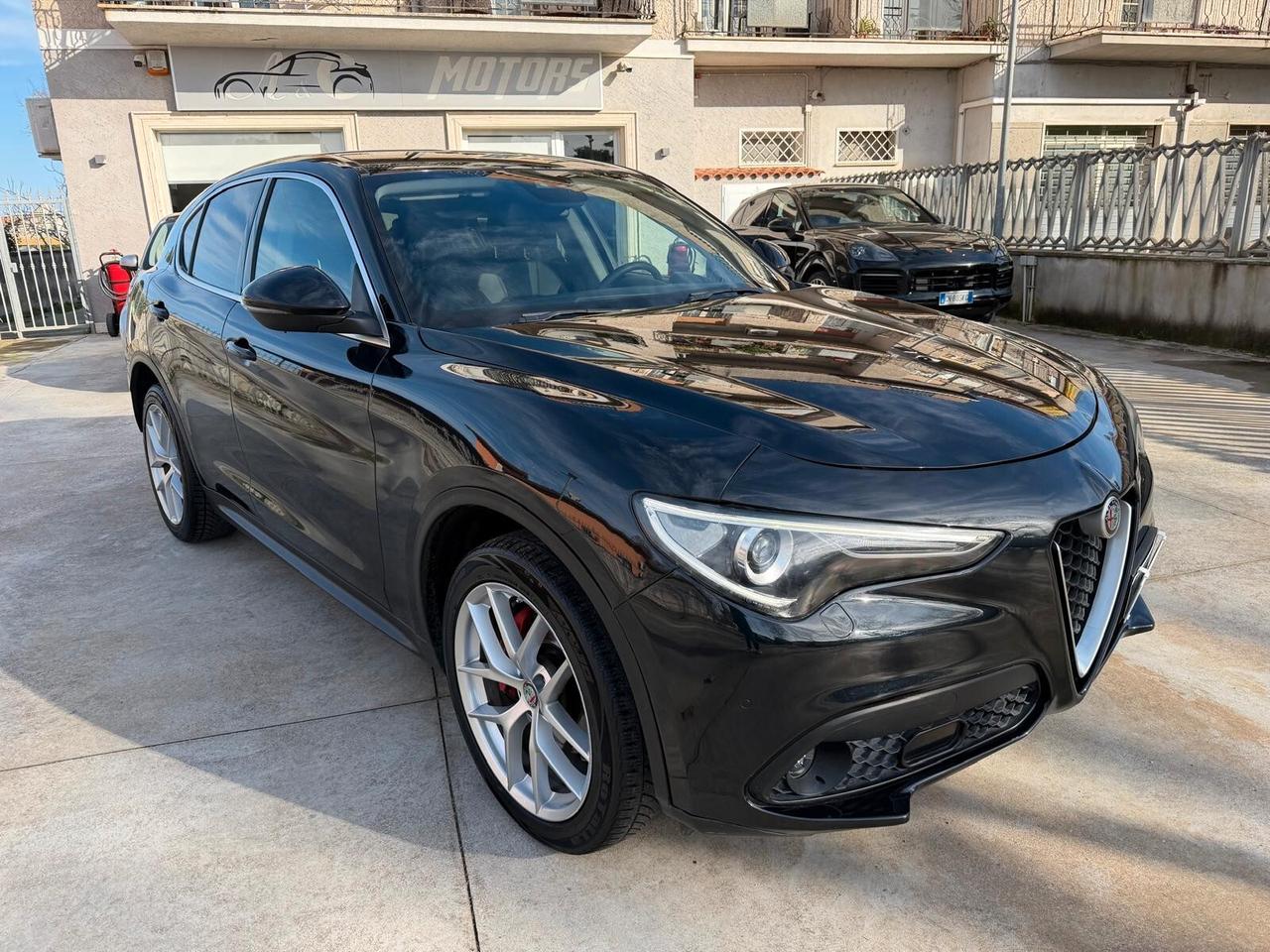 Alfa Romeo Stelvio 2.2 Turbodiesel 190 CV AT8 Q4 Executive