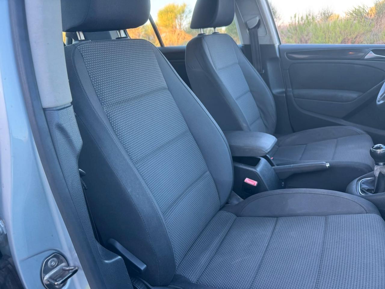 Volkswagen Golf 1.2 5 porte PER NEOPATENTATI
