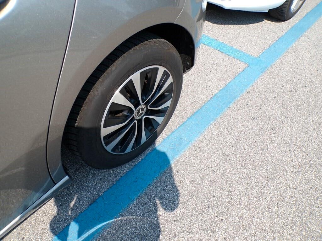 Mercedes-Benz A 180d Autom *FULL OPT.* come NUOVA