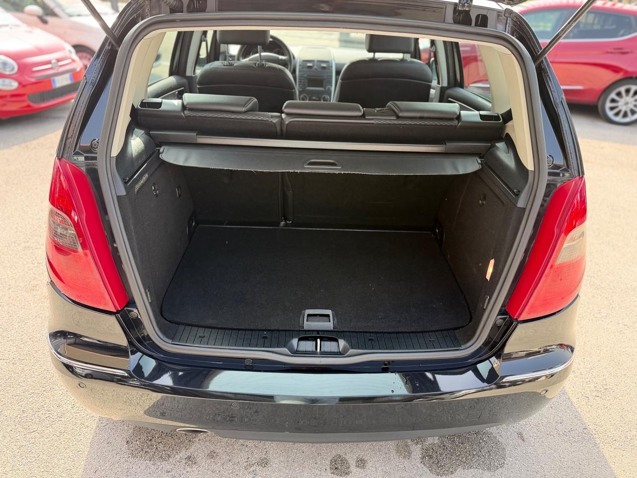 Mercedes-benz A 160 CDI BlueEFFICIENCY Avantgarde